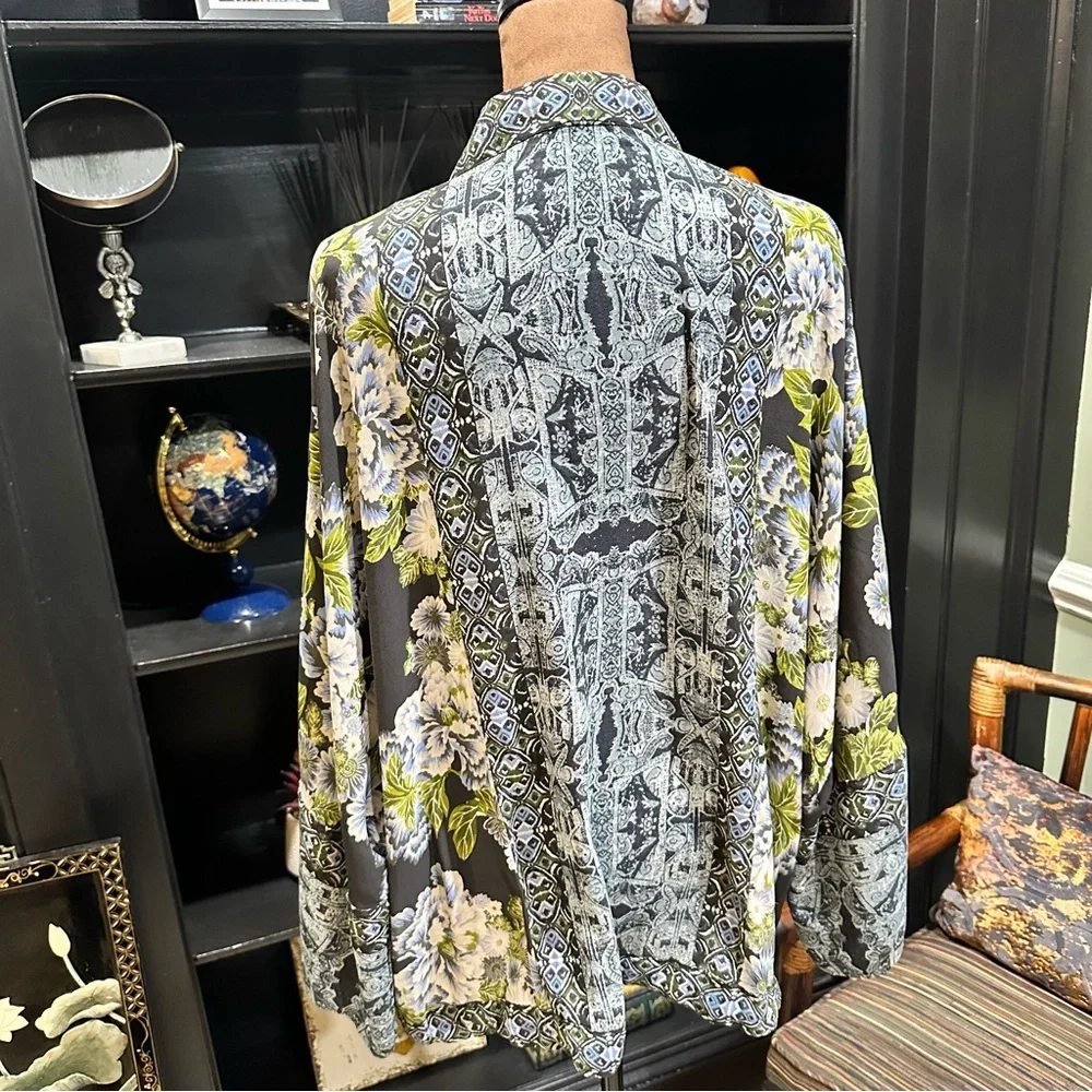 Free People Wildflower Chiffon Zip Kimono – Size XS/S (Oversized Fit)